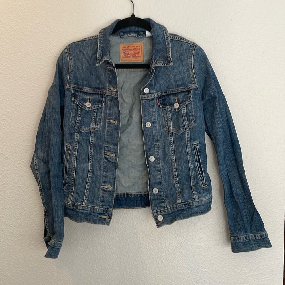Levi’s women’s Jean Jacket